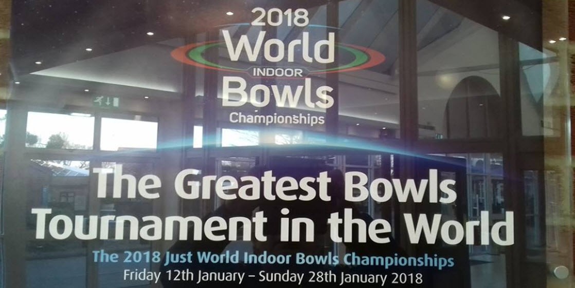 Mark Dawes and Robert Paxton through to Singles Final - 2018 JUST World Professional Indoor Bowls Championships